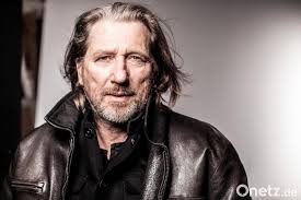 Click aici pentru a te autentifica. Schauspieler Michael Fitz Im Interview Ich Wurd Mich Gerne Wieder Mehr Fetzen Onetz