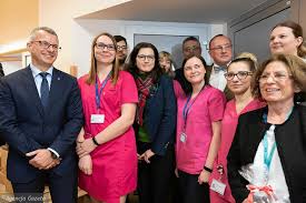 Po wieczornym wydaniu dziennika telewizyjnego w gdańskim szpitalu urywały się telefony. Tu Przyszli Na Swiat Pawel Adamowicz I Slynne Gdanskie Piecioraczki Jozio Urodzil Sie Jako Ostatni Bo Szpital Sie Przenosi Zdjecie Nr 5