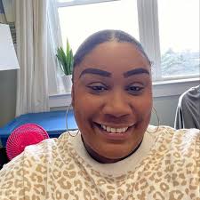 I was more horrified and disgusted than I even thought I would be. Ruined  her own damn event with that mess and messed up her biggest bag in the  process. I hope