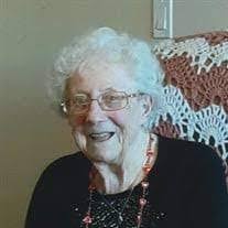 Lillian Drury's Instagram, Twitter & Facebook