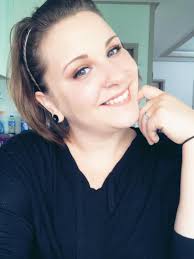 I seriously love this makeup! This look took me under ten minutes total!!