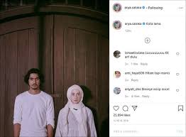 Ayya renita sudah akrab dengan putri anne istri arya saloka sejak di sinetron top. Dijodohkan Dengan Amanda Manopo 5 Potret Harmonis Rumah Tangga Arya Saloka Matamata Com