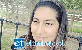 Joven muere tras chocar auto contra árbol luego de huir de un control  Carabineros