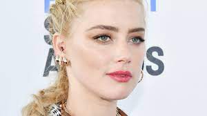 Das sei den gerichtsunterlagen vom 27. Amber Heards Stylistin Hat Sie Nie Mit Verletzungen Gesehen Promiflash De