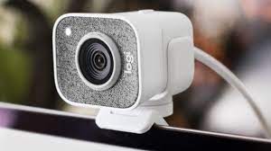 Portal offers a map and the search engine for internet cameras. Streamcam Logitech Bringt Webcam Mit Usb C Golem De