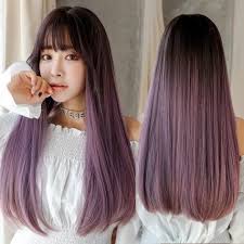 Kenakan potongan yang lebih pendek di sekitar wajah kamu ke bawah untuk tampilan potongan y, atau gunakan hairspray untuk menahannya, seperti yang ditunjukkan di sini. Potongan Rambut Perempuan Yang Bikin Kamu Beda Cashbac Com