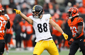 Report: Steelers TE Pat Freiermuth agrees to a four-year extension