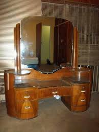 Pin By Shani Padgett On Dream Closets Dressing Room Art Deco Bedroom Furniture Art Deco Vanity Art Deco Furniture