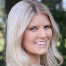 The CoB recently honored our retiring faculty Dr. Jay Johnson, Dr. Teri Root,  Ms. Kris Jones, and Dr. Mike Jones. We will miss them but we are grateful  for the passion they