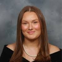 Lucinda Hutchinson's Instagram, Twitter & Facebook