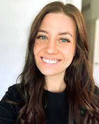 Amanda Hineline's Instagram, Twitter & Facebook