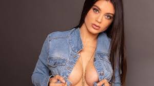 Lana Rhoades on football star sliding into DMs: Call her Daddy, |  news.com.au — Australias leading news site