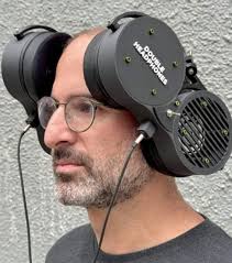 Closed/open backed headphones for versatility