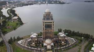 Pusat pentadbiran negeri sabah, jalan ums, teluk likas, 88400 kota kinabalu, sabah. Bangunan Pusat Pentadbiran Negeri Sabah Ppns Youtube