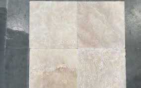 Travertin Natursteinfliesen Fur Den Innenbereich Fur Boden Und Wand Natursteinfliesen Haus Fliesen Fliesen