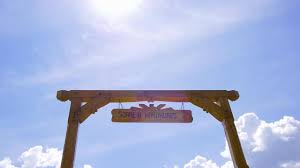 Are jacuzzi interior si ciubar cu apa sarata. Soare N Maramures Home Facebook