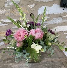 Custom Mother S Day Bouquet Delivered By Cool Hollow Flower Farm Flower Farm Special Events Planner All Flowers