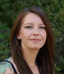 Julie Gretchen's Instagram, Twitter & Facebook