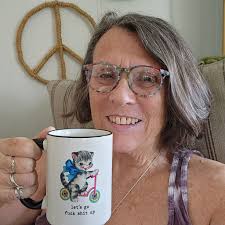 Mugs up to Saturday, my Peeps!!!! My mug is a gift from a friend who knows  me all too well! Enjoy every moment and every sip of this Winter Solstice.  Shortest day,