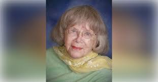 Glenna Wright's Instagram, Twitter & Facebook