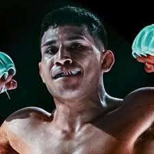 Brock Sanders vs. Luis Sariles, DFC 8