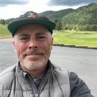 Rob Aragon's Instagram, Twitter & Facebook