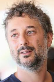 Lara Tosh's Instagram, Twitter & Facebook