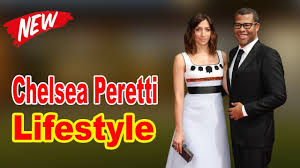 But peretti will next be seen in the photograph, in theaters next weekend on valentine's day, and friendsgiving. Chelsea Peretti Lifestyle 2020 Boyfriend Biography Youtube