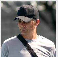 Muy buenos días, después de un pequeño receso, estoy nuevamente por aquí  con una pequeña reseña del gran Jose Gregorio Lopez el aspirante a presidir  la (FVA) Federación Venezolana de Atletismo, se