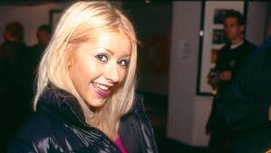 Heute singt christina aguilera nicht nur auf der bühne sondern auch im film. Christina Aguilera Damals Und Heute So Hat Sich Der Popstar Verandert