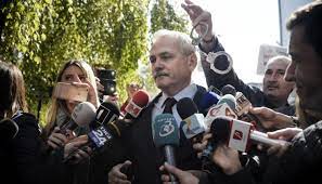 Psd și dragnea au devenit mai huliți ca ceaușescu și pcr, în capitala financiară a germaniei. Foto Liviu Dragnea AÈ™teptat Cu CÄƒtuÈ™e La InstanÈ›a SupremÄƒ A Plecat Flancat De Bodyguarzi Ora De Sibiu