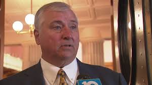 Householder asks judge to dismiss public corruption case against him