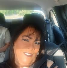 🧁 Magdalenas de Licuadora Súper Fáciles (Suaves, caseros y con un perfume  delicioso) Ingredientes: 3 huevos 1 taza de azúcar (aprox. 200 g) ½ taza de  aceite neutro (120 ml) ½ taza