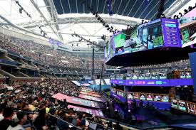 However, the company also revealed that it would continue to provide online competitions throughout. Epic Details The Future Of Competitive Fortnite After The World Cup The Verge