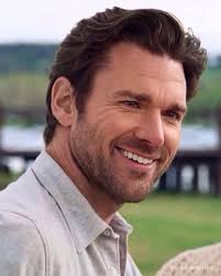 𝗦𝗔𝗬 𝗬𝗘𝗦 𝗜𝗙 𝗬𝗢𝗨 𝗟𝗢𝗩𝗘 BRENNAN ELLIOTT TO CONTINUE HALLMARK  CHANNEL