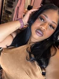 What are great happy hour restaurants in the Manhasset area for after work?