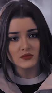 Hande Erçel CapCut La La Li Li Turkish Actress Viral TikTok Video Music