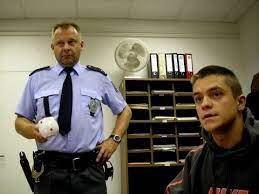 Protagonisté jsou stejní, jen o pět let starší. Gympl Nejlepsi Sceny Filmu Youtube