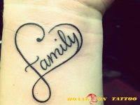 Khoảng cách, đường nét và mọi chi tiết . Hinh XÄƒm Chá»¯ 12 Word Tattoos One Word Tattoo Family Heart Tattoos