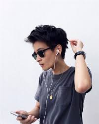 Celebrities like tilda swinton, ruby rose, and cara delevingne are championing the style with short cropped haircuts. 30 Androgynous Haircuts That Inspire Tomboy Hairstyles Androgynous Haircut Short Hair Styles