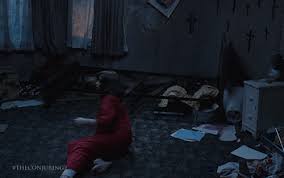 But i am not do it before actually, so you'd better try and about tools, i saw one of my friends showed in the networking that photoshop can joint several pics together to become a gif. The Conjuring 2 Movie Gif S Movie Trailers Fan Art 40109621 Fanpop
