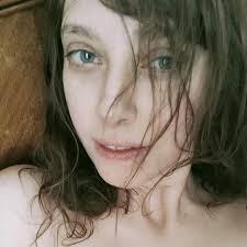 Stream Pretty Driver music