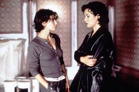 Jennifer tilly and gina gershon. Bound Gefesselt Film Rezensionen De