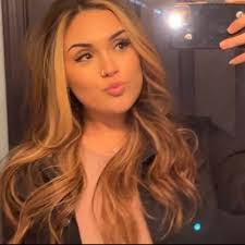 Jenna Newberry's Instagram, Twitter & Facebook