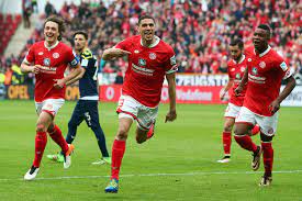 Mainz 05's home form is poor with the following results : Julian Baumgartlinger Jhon Cordoba Leon Balogun Jhon Cordoba And Leon Balogun Photos Zimbio