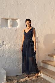 La pre collezione abbigliamento rinascimento primavera estate 2020 promette una calda stagione all'insegna di una sensuale e creativa femminilità! Rinascimento Primavera Estate 2017 Collezione Abbigliamento Moda Con Stile Online
