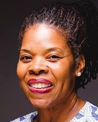 Elizabeth Holderman's Instagram, Twitter & Facebook