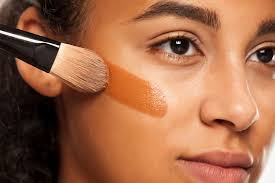 Su acabado mate, su larga duración y su amplia. Las 5 Mejores Bases De Maquillaje Para Piel Grasa Y Mixta Que Duran Todo El Dia La Opinion