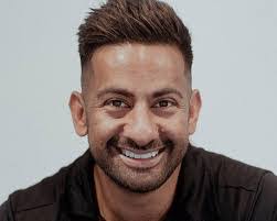 Darren Sealy's Instagram, Twitter & Facebook