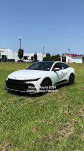 Image result for Oxygen White 2024 Crown